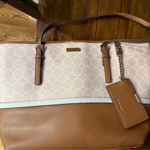 Nine West Tan and Cream Circle Pattern Tote